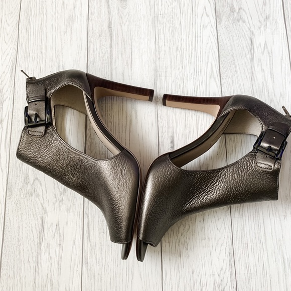 New - Louise et Cie Olivia Cutout Peep Toe Bootie - Picture 8 of 9